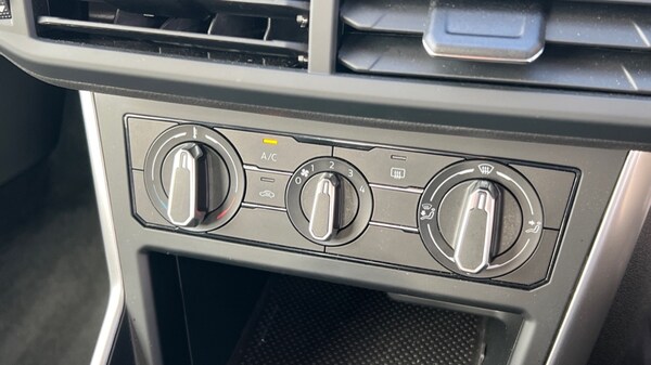 Used Volkswagen Polo 2022 for sale - 76079405: Photo 37