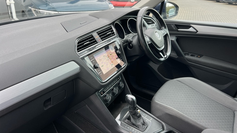Used Volkswagen Tiguan 2020 for sale - 76025314: Photo 2