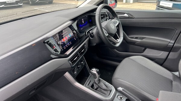 Used Volkswagen Polo 2022 for sale - 76124404: Photo 2