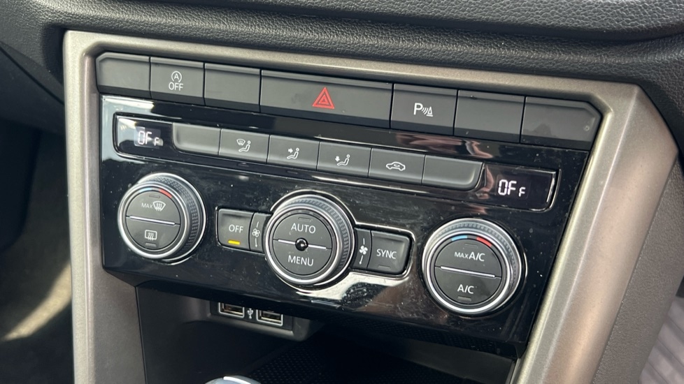 Used Volkswagen T-Roc 2020 for sale - 76021903: Photo 29