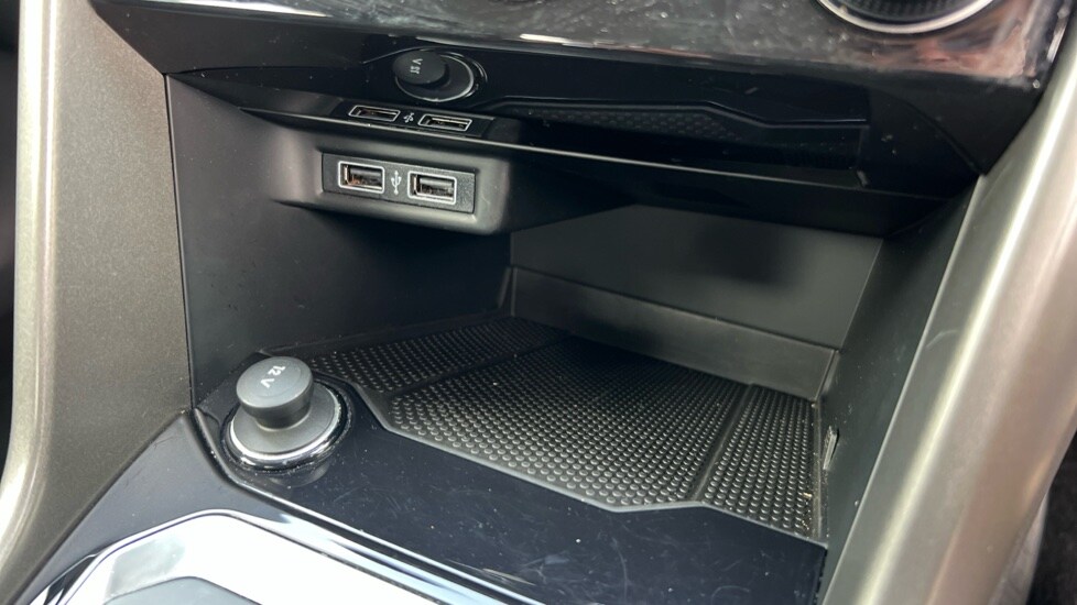 Used Volkswagen T-Roc 2020 for sale - 76021903: Photo 35