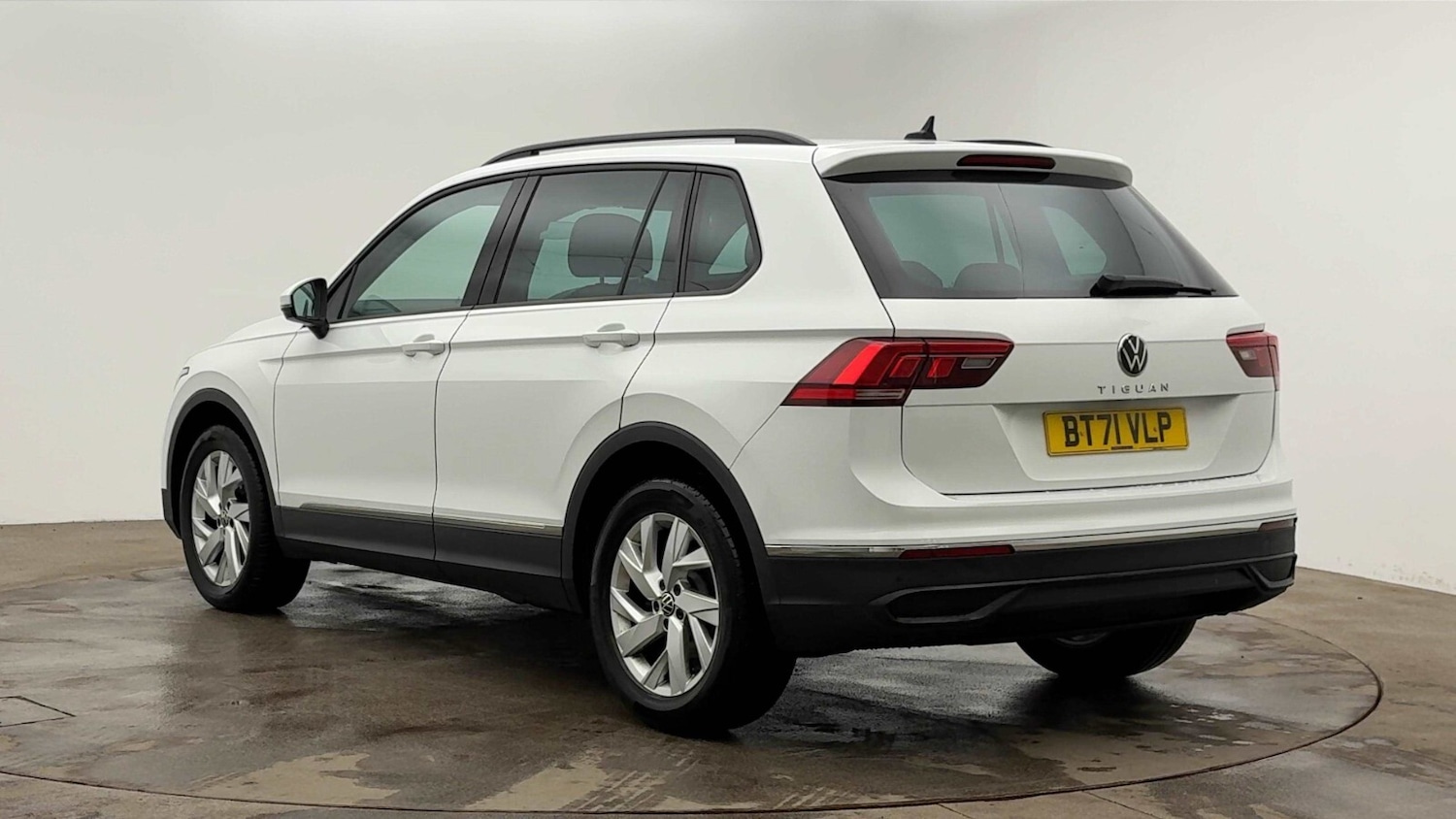 Used Volkswagen Tiguan 2022 for sale - 76146041: Photo 3
