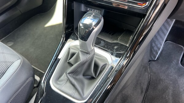 Used Volkswagen T-Roc 2025 for sale - 75758669: Photo 34