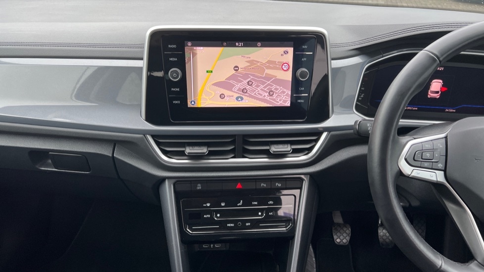 Used Volkswagen T-Roc 2024 for sale - 76276821: Photo 13