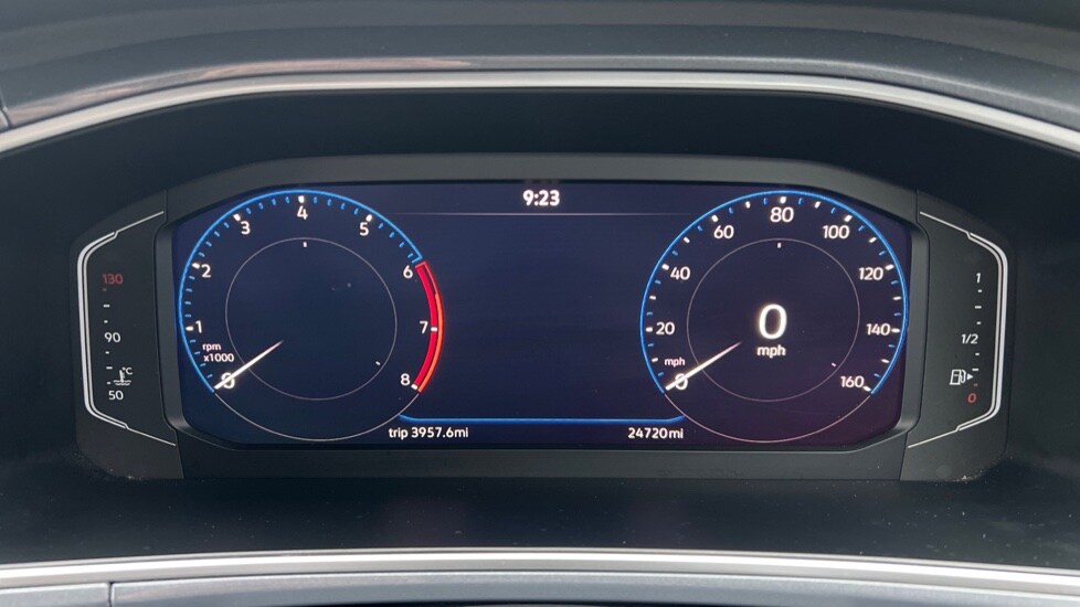 Used Volkswagen T-Roc 2024 for sale - 76276821: Photo 14