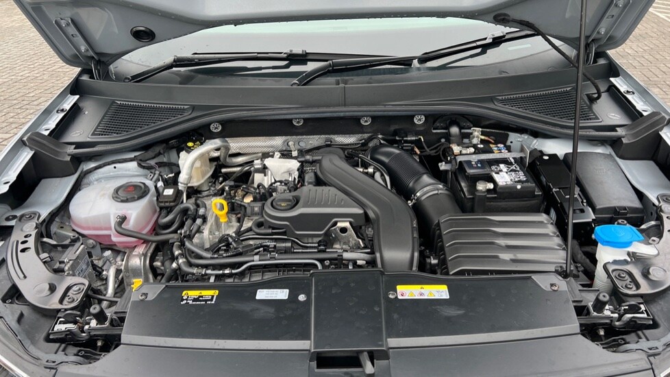 Used Volkswagen T-Roc 2024 for sale - 76276821: Photo 17