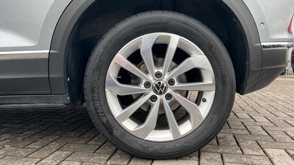 Used Volkswagen T-Roc 2024 for sale - 76276821: Photo 20