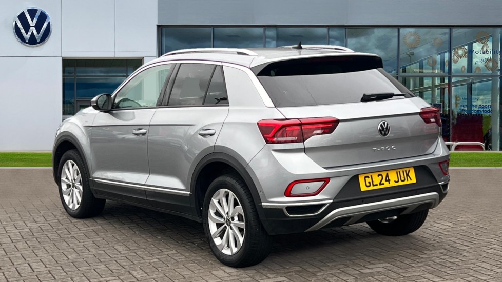 Used Volkswagen T-Roc 2024 for sale - 76276821: Photo 3