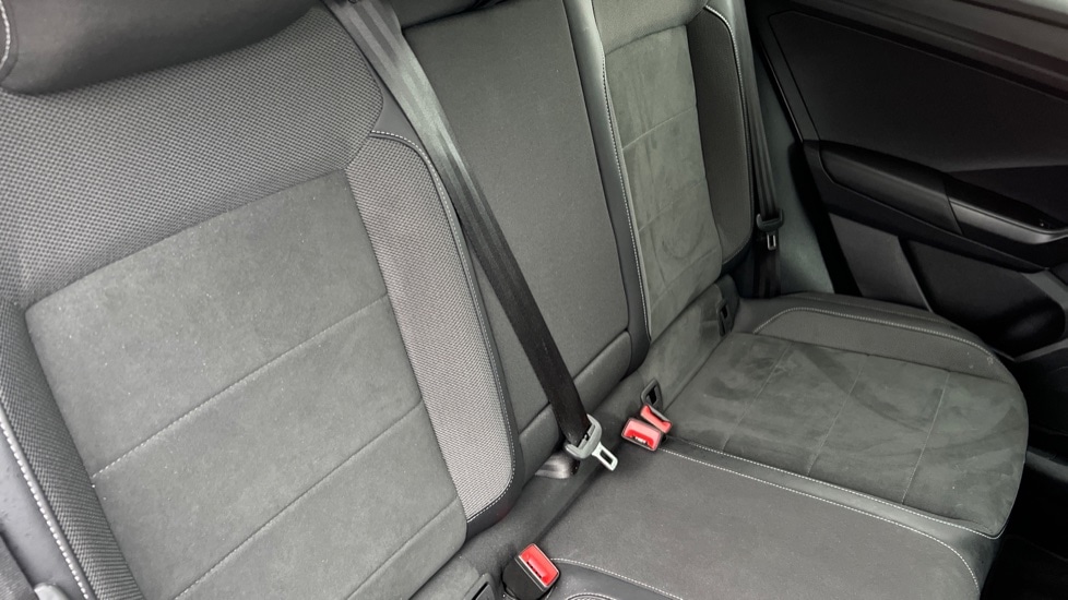 Used Volkswagen T-Roc 2024 for sale - 76276821: Photo 38