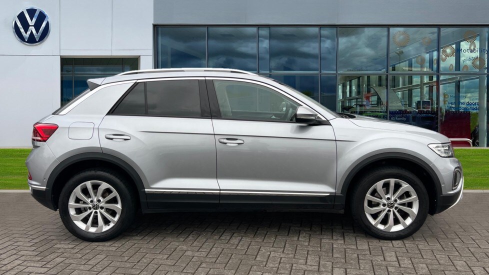 Used Volkswagen T-Roc 2024 for sale - 76276821: Photo 4