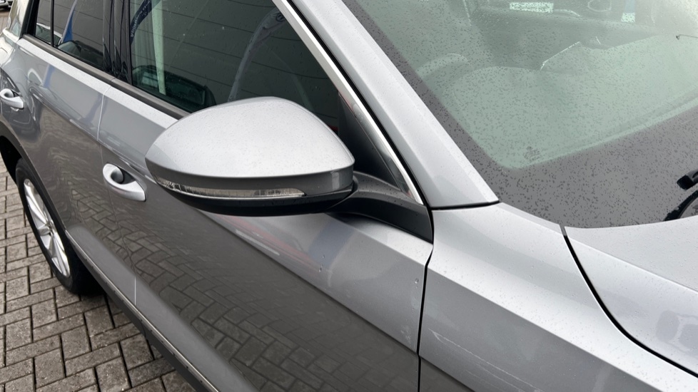 Used Volkswagen T-Roc 2024 for sale - 76276821: Photo 46