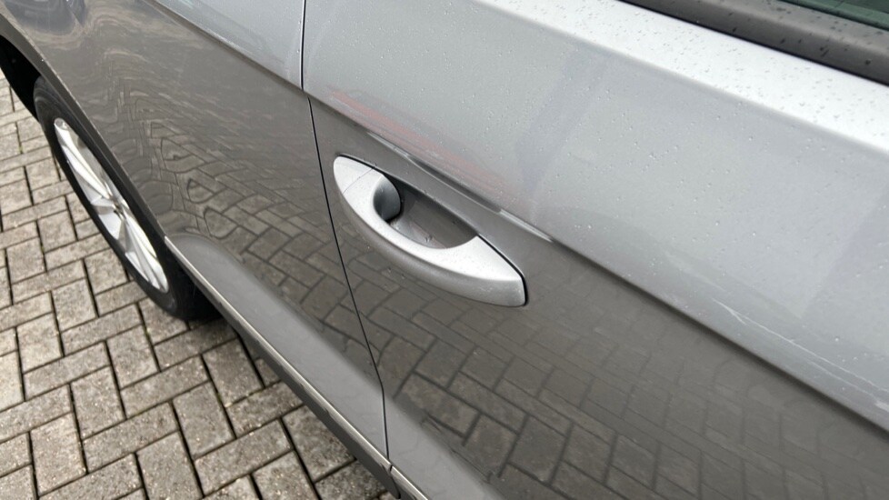 Used Volkswagen T-Roc 2024 for sale - 76276821: Photo 47