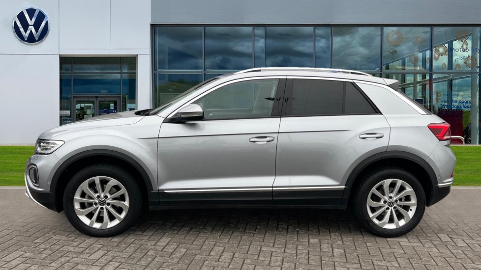 Used Volkswagen T-Roc 2024 for sale - 76276821: Photo 9