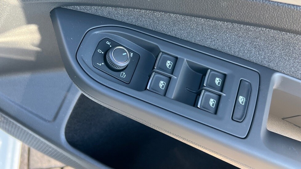 Used Volkswagen Golf 2025 for sale - 77010291: Photo 33