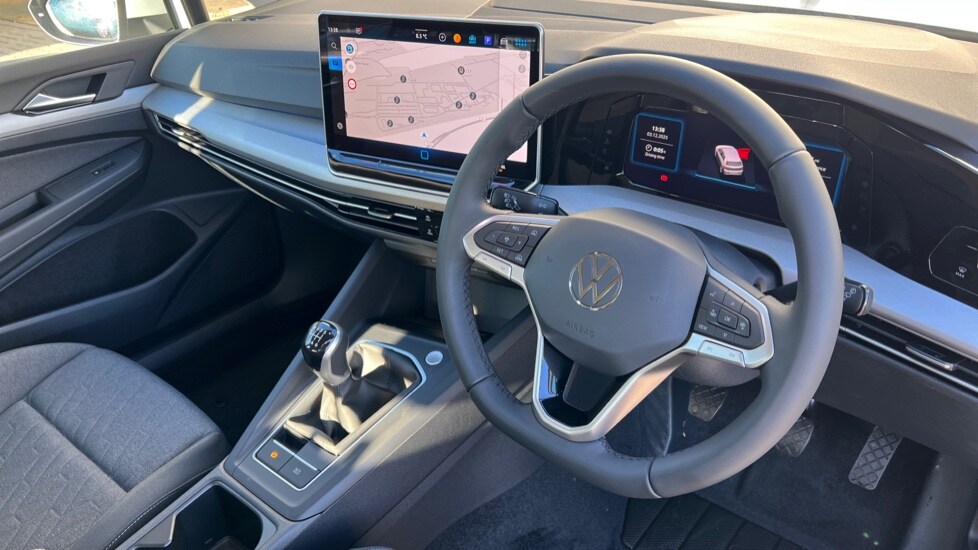 Used Volkswagen Golf 2025 for sale - 77010291: Photo 6