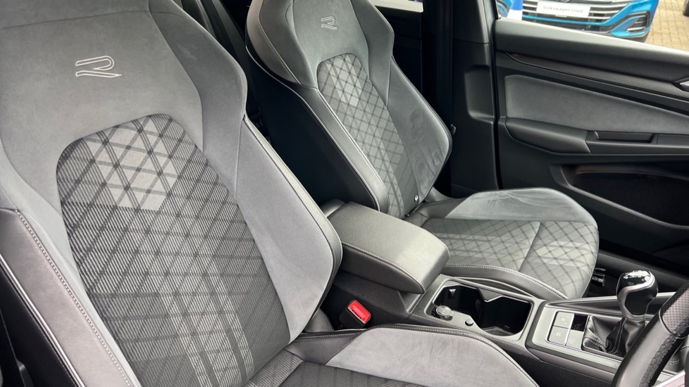 Used Volkswagen Golf 2021 for sale - 76660701: Photo 36