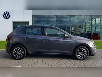 Used Volkswagen Polo 2023 for sale - 76609459: Photo