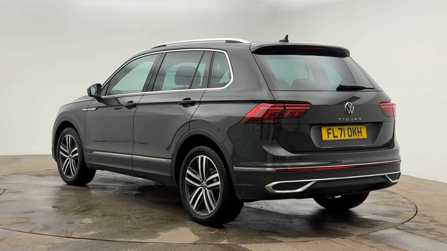 Used Volkswagen Tiguan 2021 for sale - 76668191: Photo 3