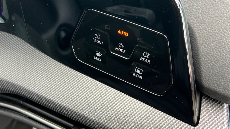 Used Volkswagen Golf 2025 for sale - 76428021: Photo 32