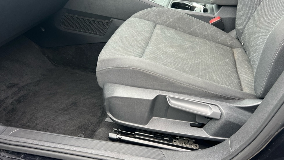 Used Volkswagen Golf 2020 for sale - 76458977: Photo 39