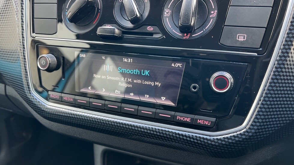 Used Volkswagen up! 2018 for sale - 76668242: Photo 21