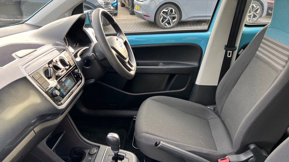 Used Volkswagen up! 2018 for sale - 76668242: Photo 28