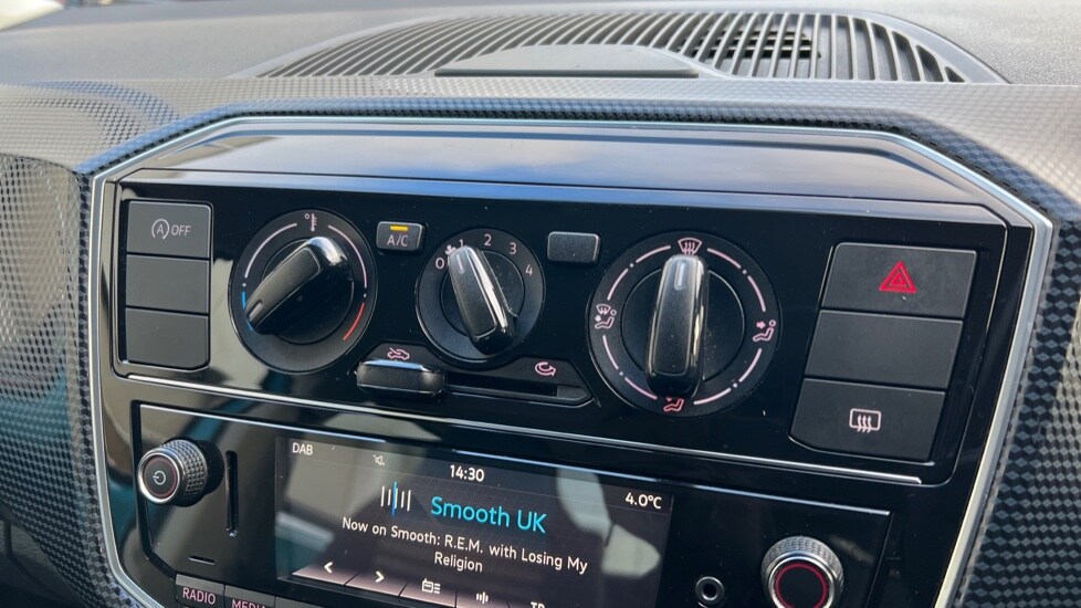 Used Volkswagen up! 2018 for sale - 76668242: Photo 29