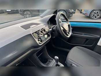 Used Volkswagen up! 2018 for sale - 76668242: Photo