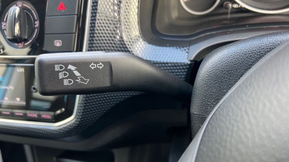 Used Volkswagen up! 2018 for sale - 76668242: Photo 30