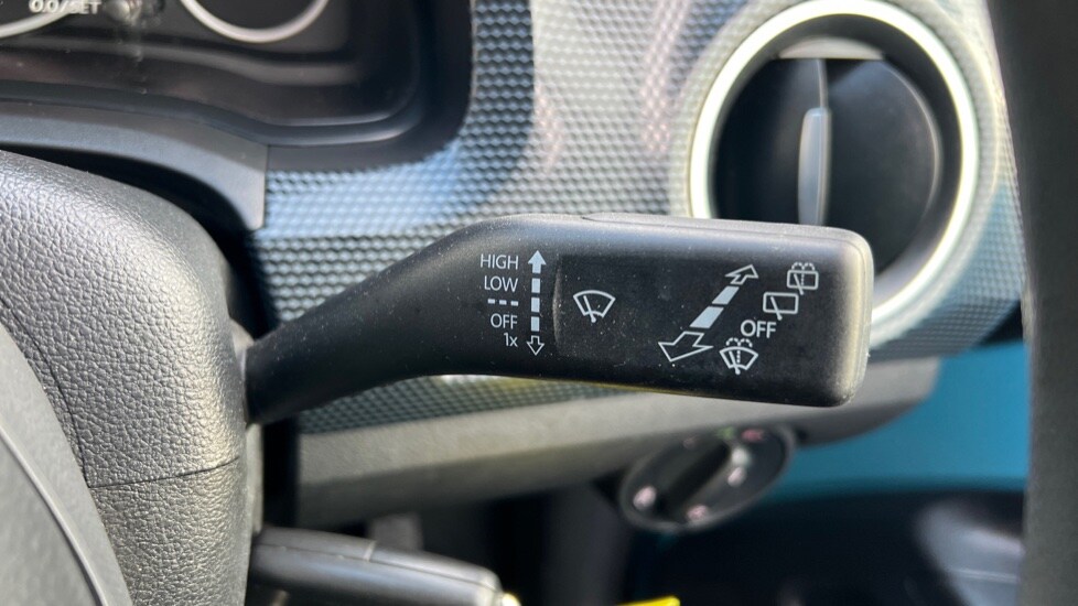 Used Volkswagen up! 2018 for sale - 76668242: Photo 31