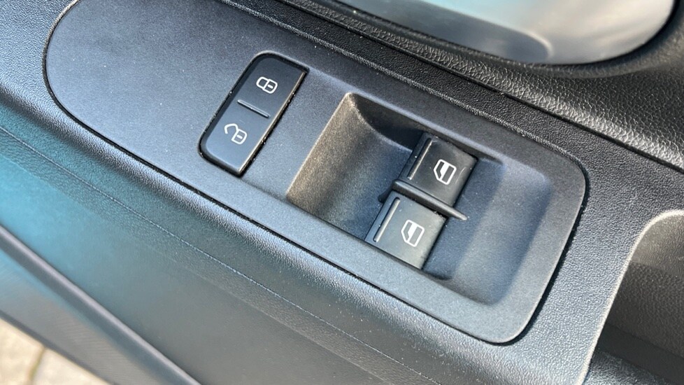 Used Volkswagen up! 2018 for sale - 76668242: Photo 33