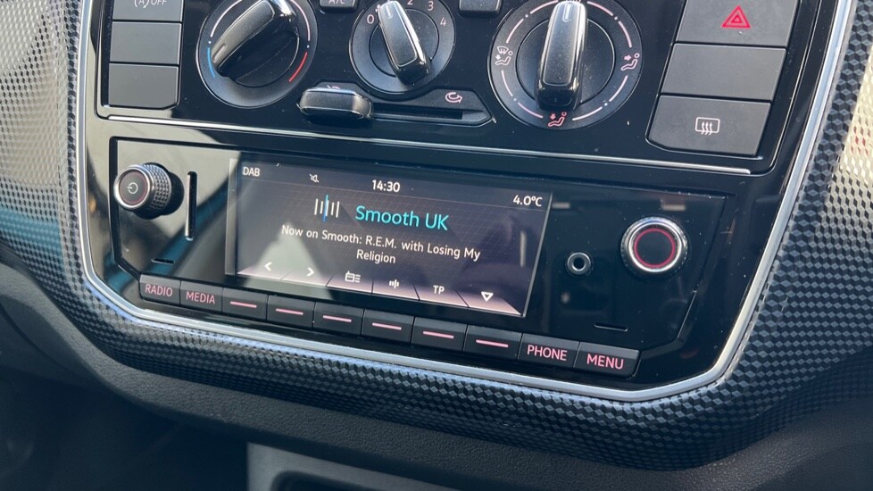 Used Volkswagen up! 2018 for sale - 76668242: Photo 42