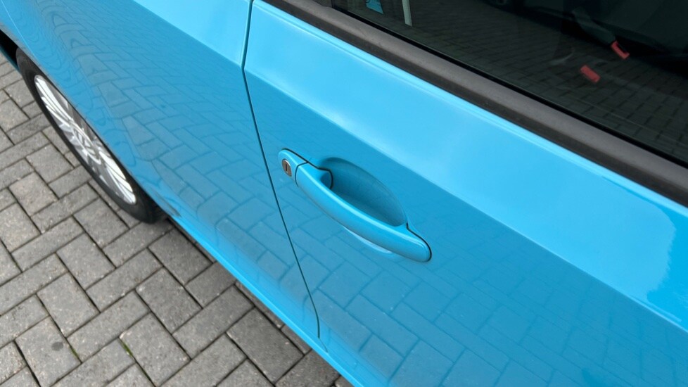 Used Volkswagen up! 2018 for sale - 76668242: Photo 48