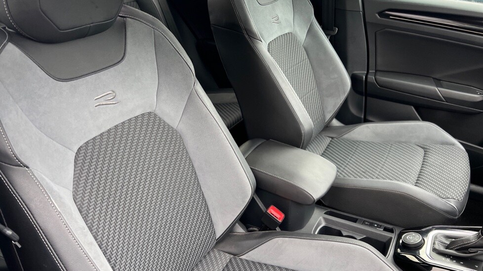 Used Volkswagen T-Roc 2022 for sale - 77010236: Photo 36