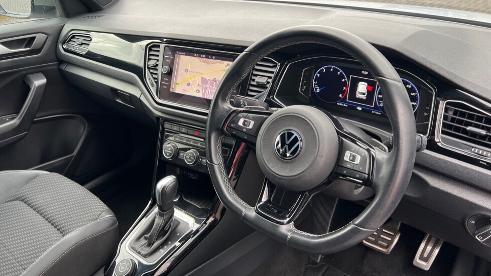 Used Volkswagen T-Roc 2022 for sale - 77010236: Photo 6