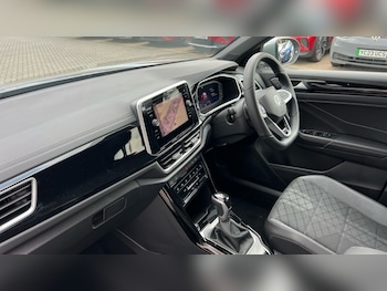 Used Volkswagen T-Roc 2025 for sale - 75439422: Photo