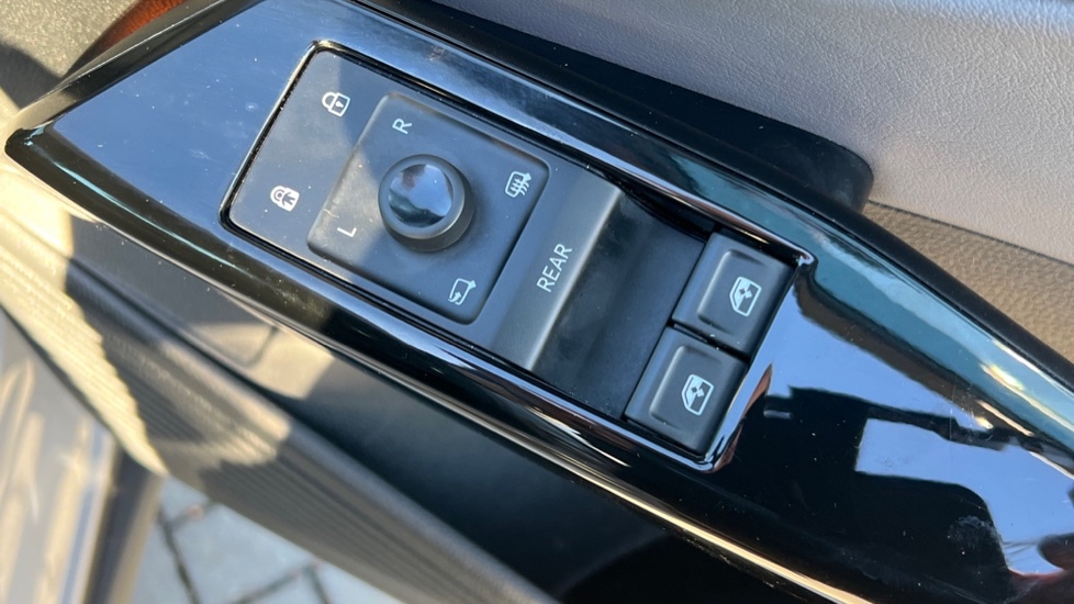 Used Volkswagen ID4 2022 for sale - 76079056: Photo 41