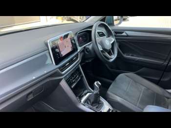 Used Volkswagen T-Roc 2022 for sale - 74782741: Photo
