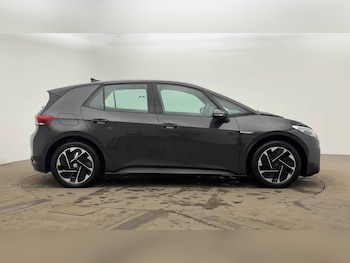 Used Volkswagen ID.3 2025 for sale - 76217047: Photo 4