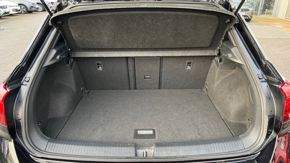 Used Volkswagen T-Roc 2022 for sale - 77035997: Photo 16