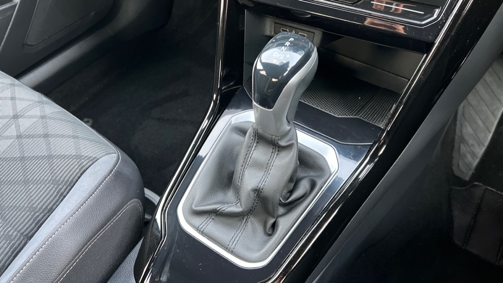 Used Volkswagen T-Roc 2022 for sale - 77035997: Photo 34