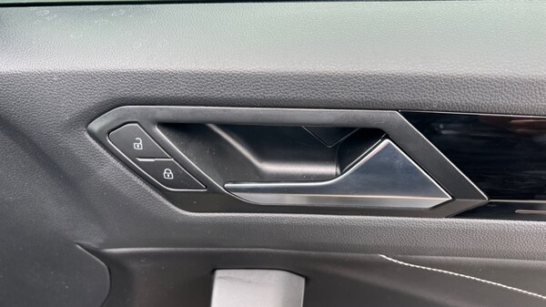 Used Volkswagen T-Roc 2025 for sale - 76116898: Photo 44