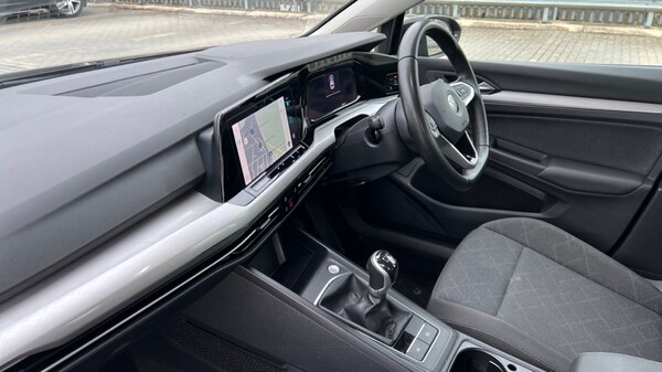 Used Volkswagen Golf 2022 for sale - 76104097: Photo 2