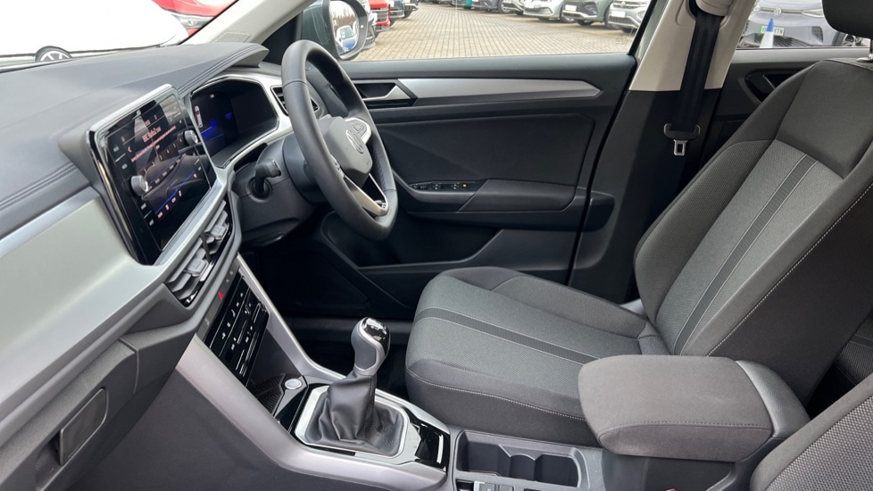 Used Volkswagen T-Roc 2025 for sale - 77053399: Photo 28