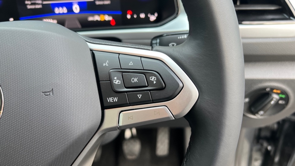 Used Volkswagen T-Roc 2025 for sale - 77053399: Photo 31