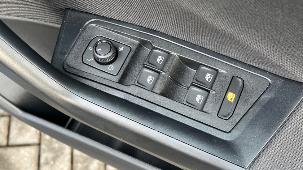 Used Volkswagen T-Roc 2025 for sale - 77053399: Photo 33