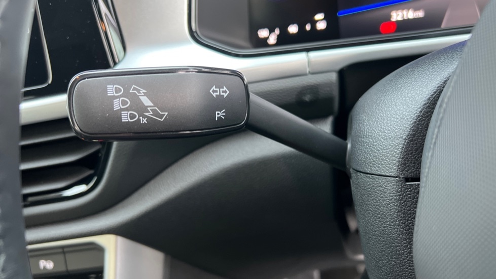 Used Volkswagen T-Roc 2025 for sale - 77053399: Photo 39