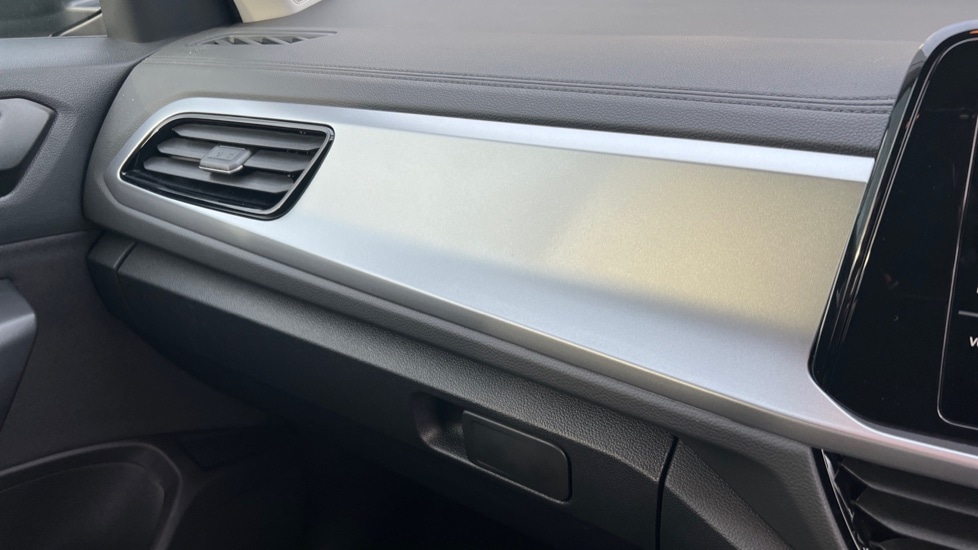 Used Volkswagen T-Roc 2025 for sale - 77053399: Photo 41