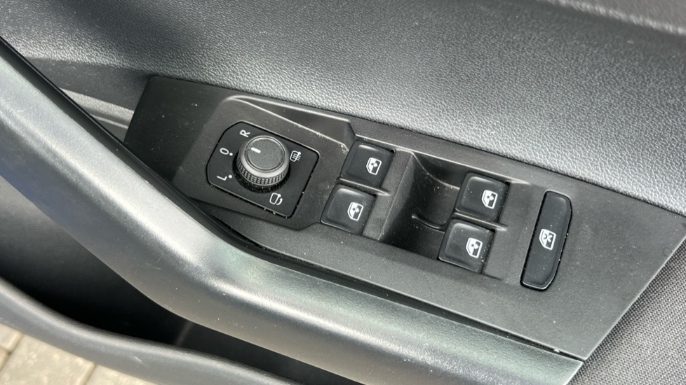 Used Volkswagen Polo 2023 for sale - 76176349: Photo 33