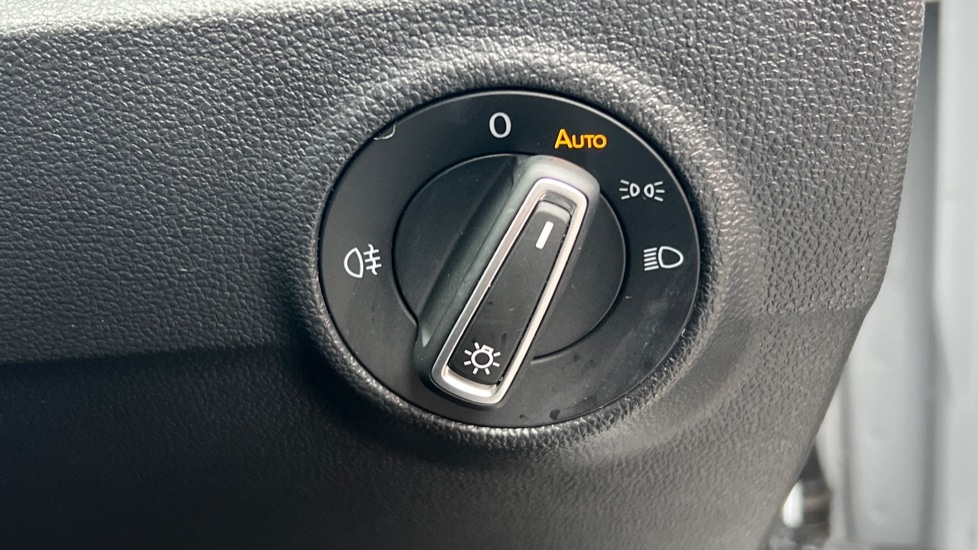 Used Volkswagen T-Roc 2022 for sale - 76966640: Photo 32